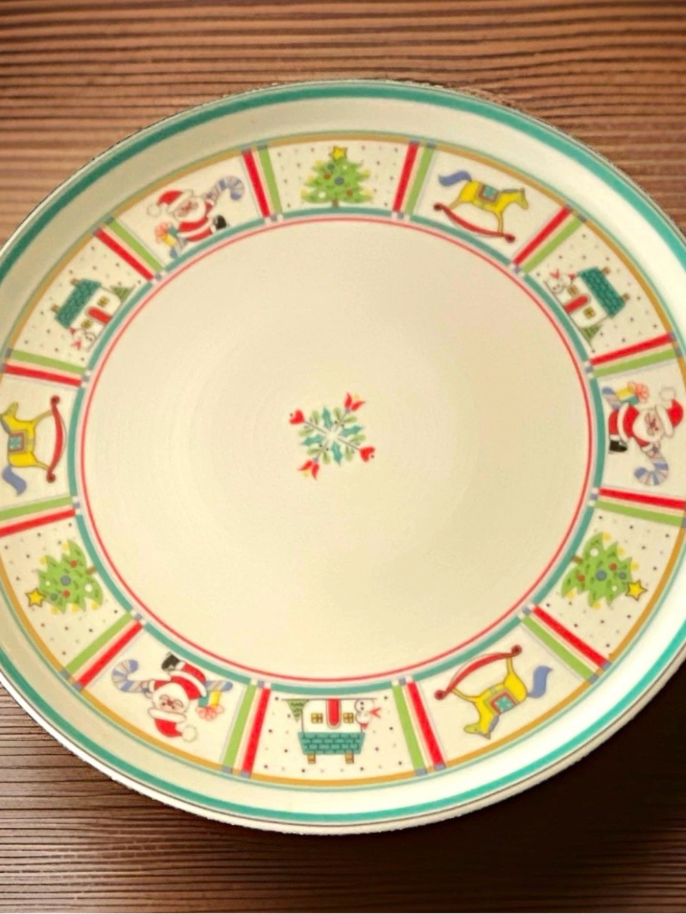 Vtg Studio Nova Holiday Charm 11" Chop Plate Round Platter Christmas Santa Tree